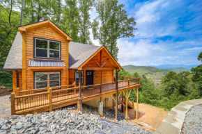 Mountain-View Fleetwood Retreat with Deck and Grill